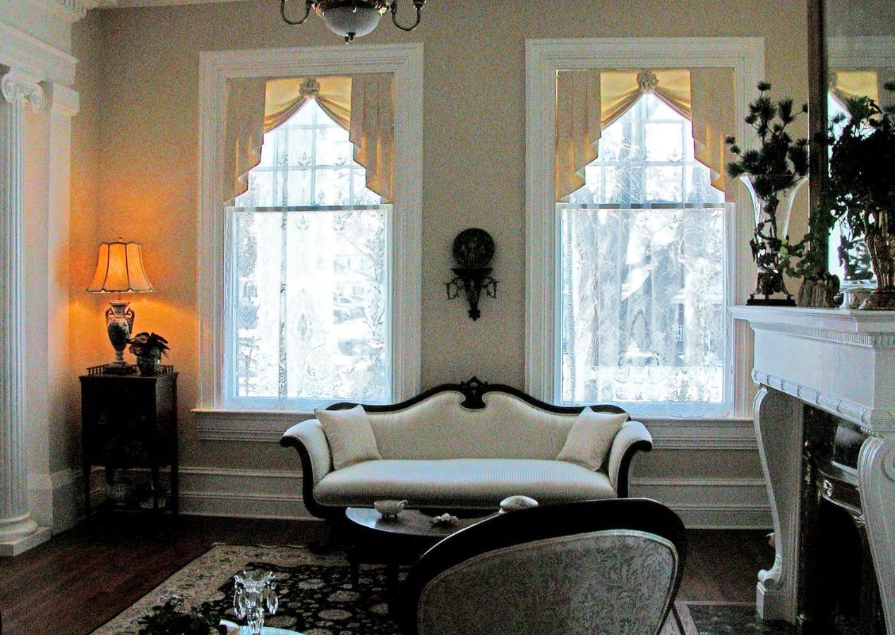 Trinkle Mansion Bed & Breakfast Wytheville Exterior photo